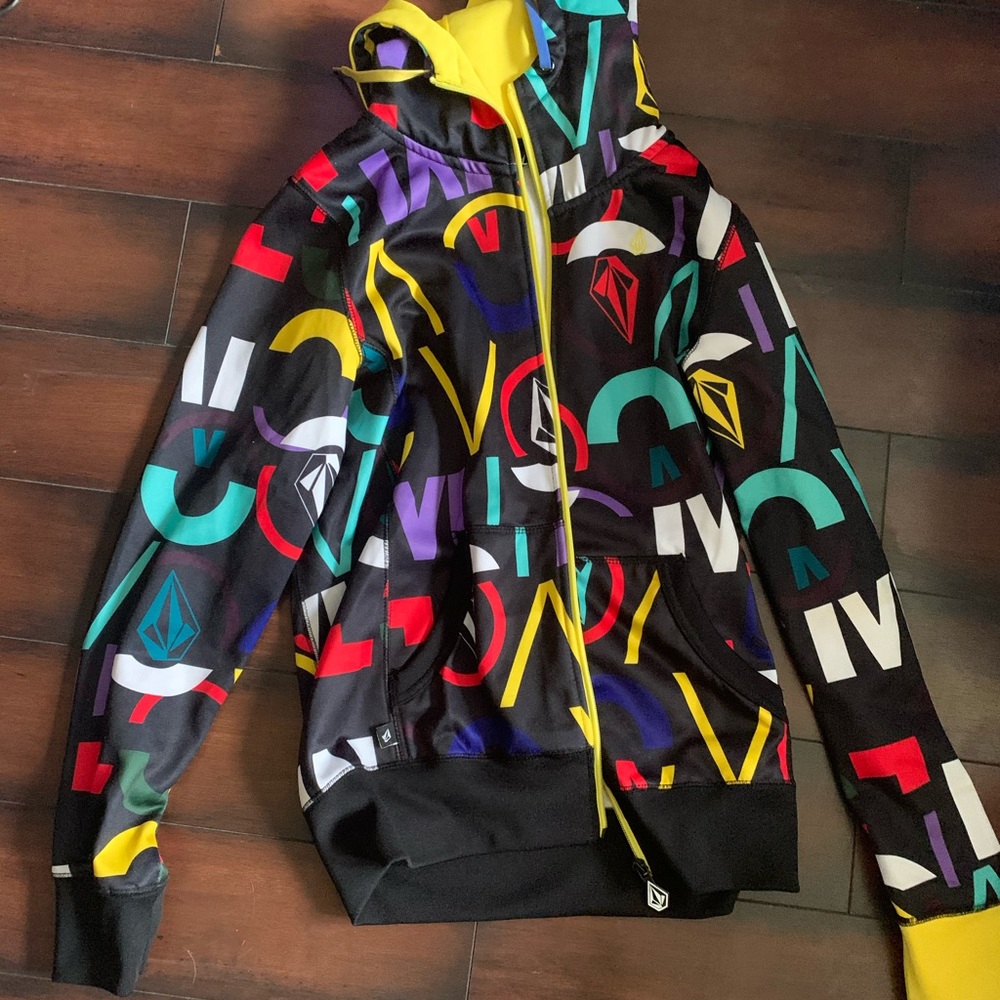 Volcom sweater size small